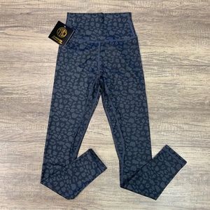 Effortless Scrunch Leggings- Black Leopard